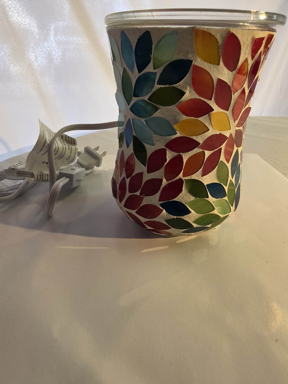 Scentsy Dancing Petals Warmer